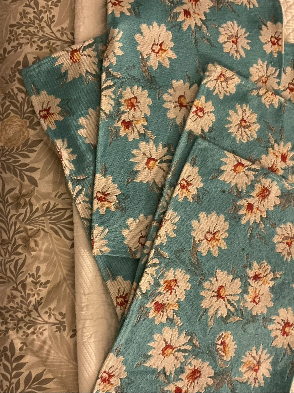 Turquoise Daisy Floral Placemats - set of 6